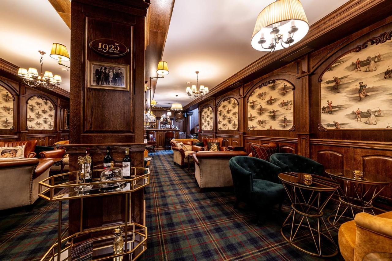 Casa Timis - Wellness & Spa Resort Chitorani Экстерьер фото The interior of the 1925 Bar
